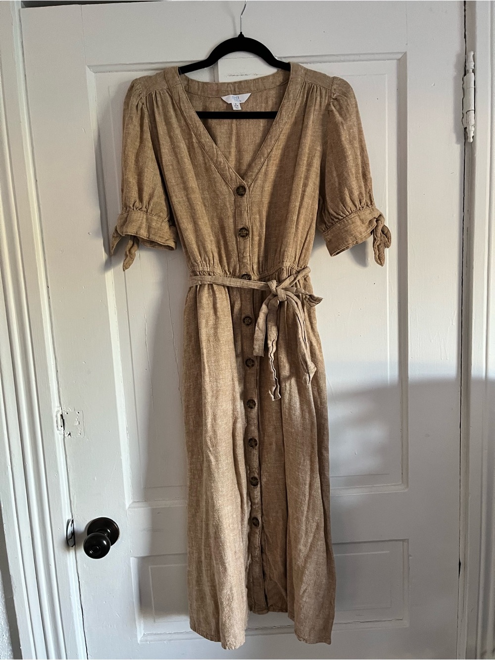 Time and Tru Button-Front Midi Dress in Tan